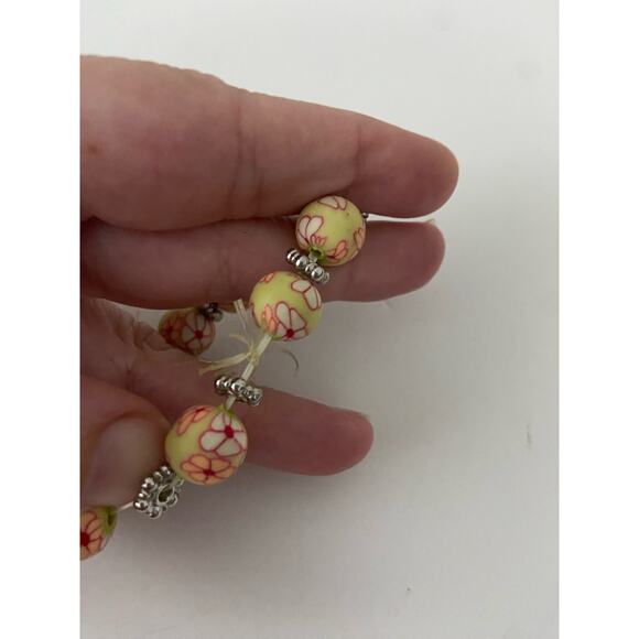 flower fimo clay bead bracelet - Picture 4 of 4